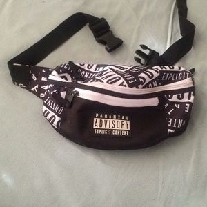 Parantal advisory fanny pack black bag